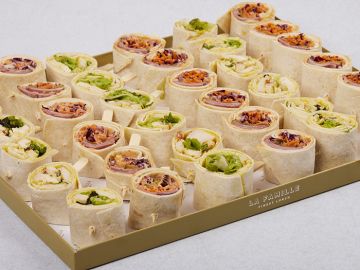 PLATEAU MINI WRAP POULET CURRY PASTRAMI CRUDITES