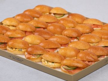 PLATEAU MINI BRIOCHE MIMOSA-SAUMON